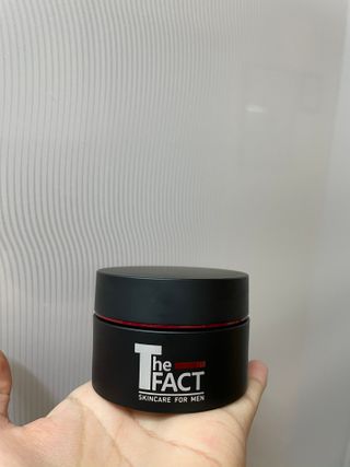 The Fact 더 팩트 내추럴 에스에프엔 에이틴 시니어 크림 — 5점을 준 리뷰어가 2021년 2월 올린 사용 사진
