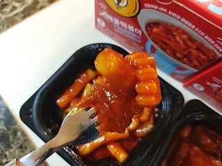 한성기업 무볼레 닭떡볶이+해물떡볶이 2종 세트 — 4점을 준 리뷰어가 2021년 9월 올린 사용 사진