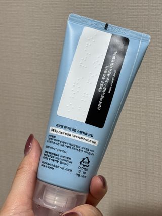 나우 [리브엠]피부 속부터 겹겹이, 촘촘하게! 워터핏8중 수분착붙 크림 — 5점을 준 리뷰어가 2025년 1월 올린 사용 사진
