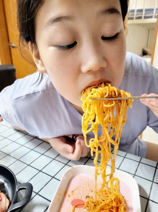 [한면원] 비빔국수 2인분 — 4점을 준 리뷰어가 2022년 8월 올린 사용 사진