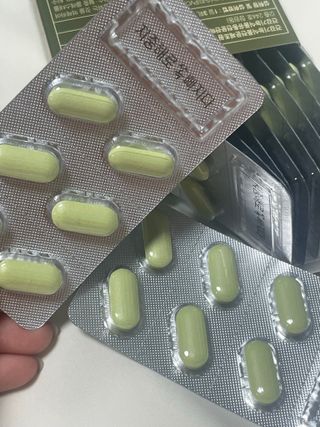 클린24시간 지중해로 쏙빠지다 1SET (800mg*60정) — 3점을 준 리뷰어가 2023년 4월 올린 사용 사진