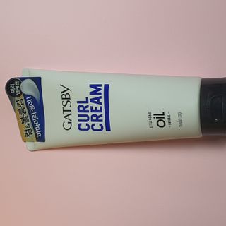 [갸스비] 곱슬 머리부터 파마까지 남자의 컬을 위한 갸스비 컬크림 — 4.5점을 준 리뷰어가 2021년 10월 올린 사용 사진