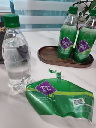 몽베스트 Montbest with Sparkling water Lime20병 — 5점을 준 리뷰어가 2021년 10월 올린 사용 사진