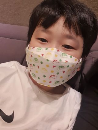 [숨그림] 3D 입체형, 짱구, 무직타이거, 빨강머리앤 우리아이 그리고 내가 쓰는 믿을수있는 케릭터 마스크 — 5점을 준 리뷰어가 2021년 9월 올린 사용 사진