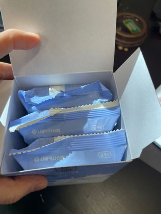 서울약사신협_순수초유프로틴_2.5gx30포 — 5점을 준 리뷰어가 2021년 11월 올린 사용 사진