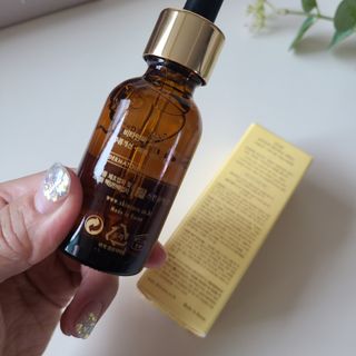 스킨큐어 산다화 비타민c 화이트닝 에센스 30ml — 4점을 준 리뷰어가 2023년 9월 올린 사용 사진