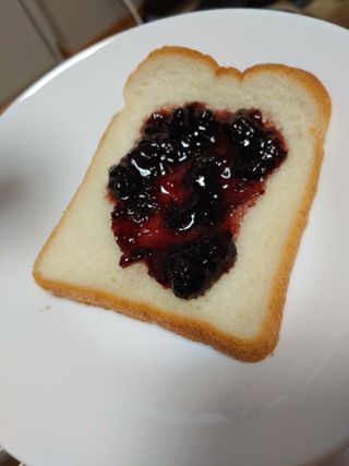 롯데제과 Vbread 포카치아식빵1개 + 미니식빵 1개 + 머핀 2개 세트 — 5점을 준 리뷰어가 2021년 9월 올린 사용 사진