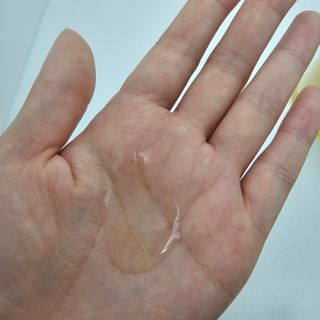 스킨1004 [SKIN1004] 마다가스카르 센텔라 라이트 클렌징 오일 200ml — 5점을 준 리뷰어가 2024년 7월 올린 사용 사진