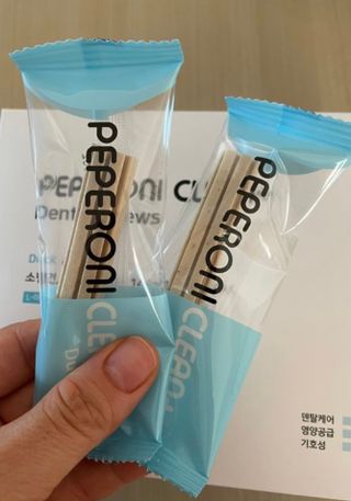 페페로니 2종 세트 클린플러스 덴탈껌 치킨+덕 — 4점을 준 리뷰어가 2021년 8월 올린 사용 사진