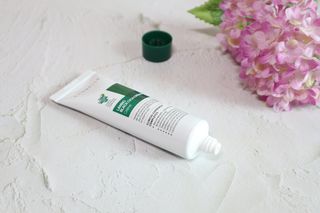 랑벨 랑바이오 블랙 시카 크림 50ml(블랙비 프로폴리스, 시카 4종, 판테놀 10 함유) — 5점을 준 리뷰어가 2022년 3월 올린 사용 사진