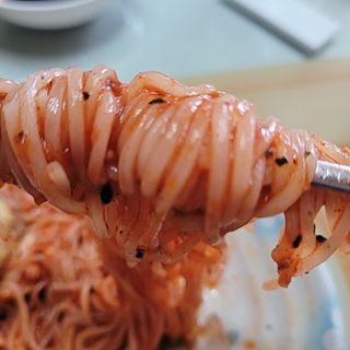 [한면원] 비빔국수 2인분 — 5점을 준 리뷰어가 2022년 8월 올린 사용 사진