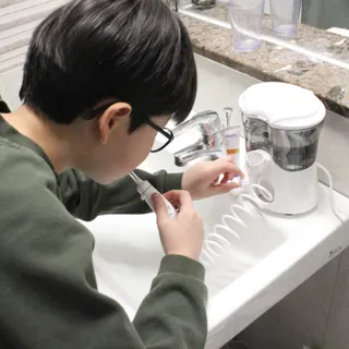 주식회사 클린디 [클린디] 양치 후 남은 이물질, 물치실로 완벽 제거 🦷 구강세정기 세트 [맞춤 칫솔 + 치약 포함] — 3점을 준 리뷰어가 2022년 1월 올린 사용 사진