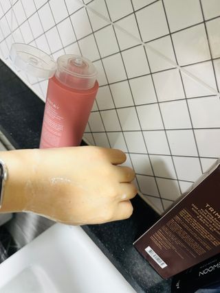 트리마이 자연을 담은 신선함,  온 가족이 사용하는 힐링베리어 바디 워시 4종 택1 — 4점을 준 리뷰어가 2022년 10월 올린 사용 사진