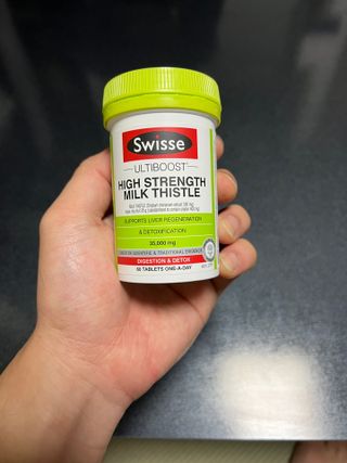 Swisse 스위스 고함량 밀크씨슬 35,000mg 60정 — 4.5점을 준 리뷰어가 2021년 11월 올린 사용 사진