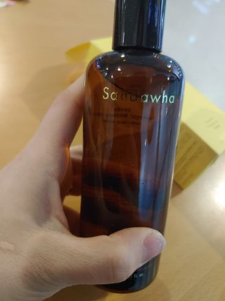 스킨큐어 산다화 비타민c 화이트닝 토너 150ml — 5점을 준 리뷰어가 2022년 2월 올린 사용 사진