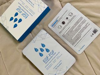 Dr.느루벗 느루벗 EGF FGF 스킨 리커버리 마스크 10장 — 5점을 준 리뷰어가 2021년 4월 올린 사용 사진