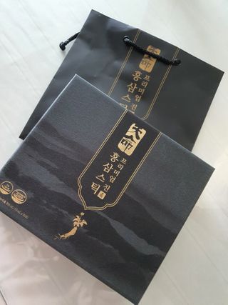 헬스업_천명진프리미엄홍삼스틱_10ml x 30포 — 5점을 준 리뷰어가 2021년 2월 올린 사용 사진