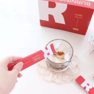 디오르 버닝레드 — 5점을 준 리뷰어가 2022년 2월 올린 사용 사진