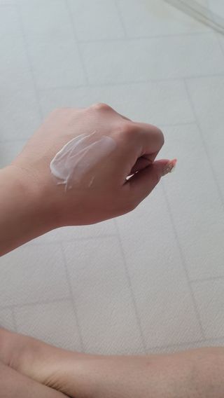 렉스리 크리에이티브 크림  Rexri Creative Cream — 5점을 준 리뷰어가 2022년 6월 올린 사용 사진