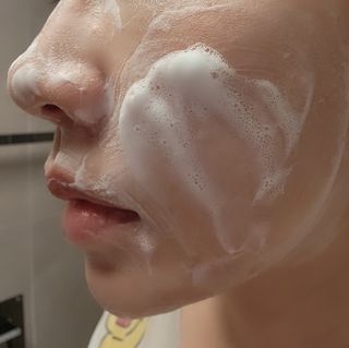 팜스테이 티트리 바이옴 카밍 아크네 폼 — 5점을 준 리뷰어가 2022년 10월 올린 사용 사진