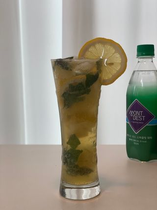 몽베스트 Montbest with Sparkling water Plain 20병 — 5점을 준 리뷰어가 2022년 11월 올린 사용 사진
