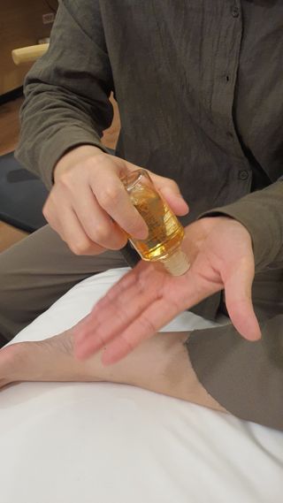 바이오오일 [바이오-오일] 스킨케어 오일 내추럴 60ml — 5점을 준 리뷰어가 2021년 5월 올린 사용 사진
