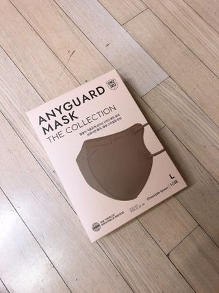 애니가드 셋업마스크 4컬러 각 10매입 [크리미베이지, 캐시미어로즈, 초콜렛브라운, 미드나잇네이비] — 5점을 준 리뷰어가 2022년 2월 올린 사용 사진