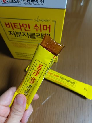 자연에온 경남제약 비타민 쉬머 저분자콜라겐 20g x 30포 — 5점을 준 리뷰어가 2021년 12월 올린 사용 사진