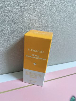 체르엠 스템앤셀 비타민 브라이트닝 에센스 30ml 1개 — 5점을 준 리뷰어가 2021년 9월 올린 사용 사진