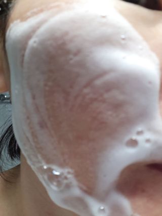 약손명가코스메틱 에오스보떼 브라이트닝 버블 폼 클렌징 300ml — 5점을 준 리뷰어가 2021년 12월 올린 사용 사진