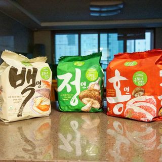 [풀무원] 자연은맛있다 정면, 백면, 홍면  세트 — 5점을 준 리뷰어가 2021년 4월 올린 사용 사진
