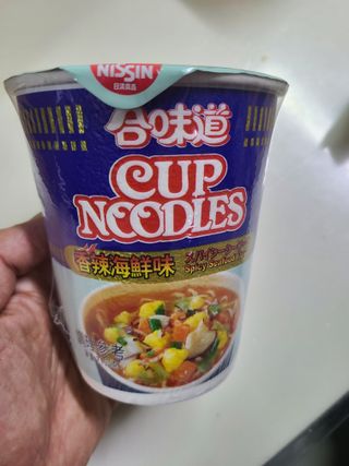 NISSIN 닛신 컵누들  4종 - 씨푸드오리지날, 씨푸드 스파이시, 씨푸드 커리, 씨푸드 XO소스 — 5점을 준 리뷰어가 2022년 12월 올린 사용 사진