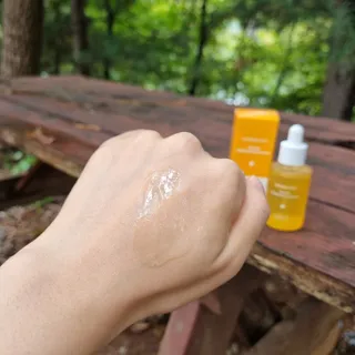 체르엠 스템앤셀 비타민 브라이트닝 에센스 30ml 1개 — 5점을 준 리뷰어가 2021년 10월 올린 사용 사진