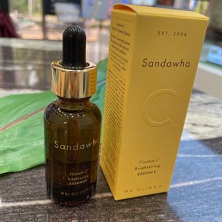 스킨큐어 산다화 비타민c 화이트닝 에센스 30ml — 5점을 준 리뷰어가 2021년 7월 올린 사용 사진
