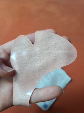 건강누리인터내셔날 닐 하이드로겔 스킨 프로텍터 골프패치 [1BOX=5매입] — 5점을 준 리뷰어가 2022년 5월 올린 사용 사진