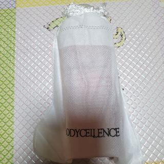[바디셀런스] 속보습+사용감+향 모두 잡은 / 세라드린 속보습 핑크토너 300ml — 5점을 준 리뷰어가 2022년 3월 올린 사용 사진