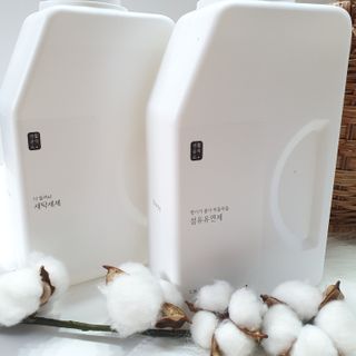 [생활공작소] 섬유유연제 + 세탁세제 1.5L 릴리향 — 5점을 준 리뷰어가 2021년 2월 올린 사용 사진