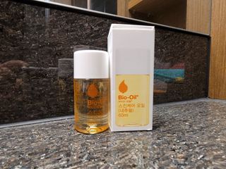 바이오오일 [바이오-오일] 스킨케어 오일 내추럴 60ml — 5점을 준 리뷰어가 2021년 11월 올린 사용 사진