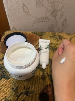 버텍스넘버원 버텍스 넘버원 햄프씨드오일 핸드밤, 바디크림 — 5점을 준 리뷰어가 2022년 4월 올린 사용 사진