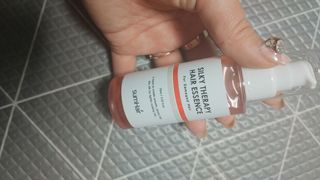 썸헤어 / SUMHAIR 썸헤어 실키 테라피 헤어 에센스 — 5점을 준 리뷰어가 2021년 4월 올린 사용 사진
