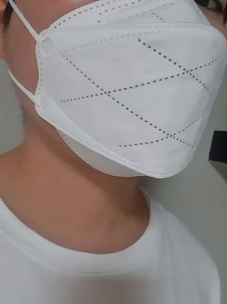 케이파이 나날마스크 [케이파이 나날] KF94 마스크 50매입 (개별포장) ,  여름에도 좋은 숨쉬기 편한 순수 국산 마스크 — 5점을 준 리뷰어가 2022년 7월 올린 사용 사진