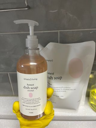 심플리오리빙 어니스트 주방세제 본품 500ml + 리필 900ml (코코넛향) — 5점을 준 리뷰어가 2022년 6월 올린 사용 사진