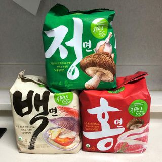 [풀무원] 자연은맛있다 정면, 백면, 홍면  세트 — 5점을 준 리뷰어가 2021년 4월 올린 사용 사진