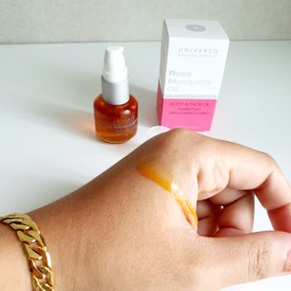 유니베르소 로즈힙 오일 15ml — 5점을 준 리뷰어가 2021년 8월 올린 사용 사진