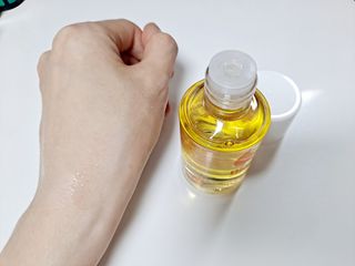 바이오오일 [바이오-오일] 스킨케어 오일 내추럴 60ml — 5점을 준 리뷰어가 2021년 5월 올린 사용 사진