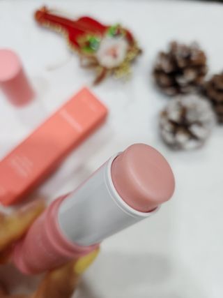 스킨큐어 산다화 카멜리아 안티 링클 멀티밤 — 5점을 준 리뷰어가 2022년 12월 올린 사용 사진