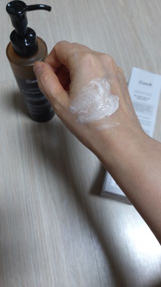 헤어플러스 콴디 플러피 클라우드 버블 팩 클렌저 — 5점을 준 리뷰어가 2021년 5월 올린 사용 사진