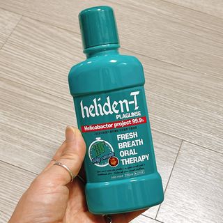 30초 후 눈으로 확인하는 헬리덴티 프라글린스 가글 — 4.5점을 준 리뷰어가 2021년 6월 올린 사용 사진