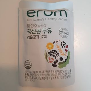 이롬 황성주 박사의 국산콩 두유 검은콩과 17곡 프리미엄 — 5점을 준 리뷰어가 2021년 5월 올린 사용 사진