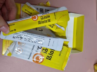 서울약사신협 프리미엄 비타민C 1,000mg_2.5g x 50포 — 5점을 준 리뷰어가 2021년 9월 올린 사용 사진